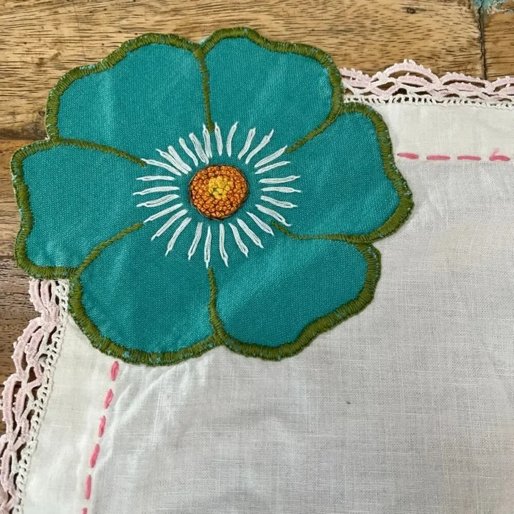 Vtg Hand-Embroidered Linen Kitchen Cloth 36 x 38 in Floral Appliques Lace Trim
